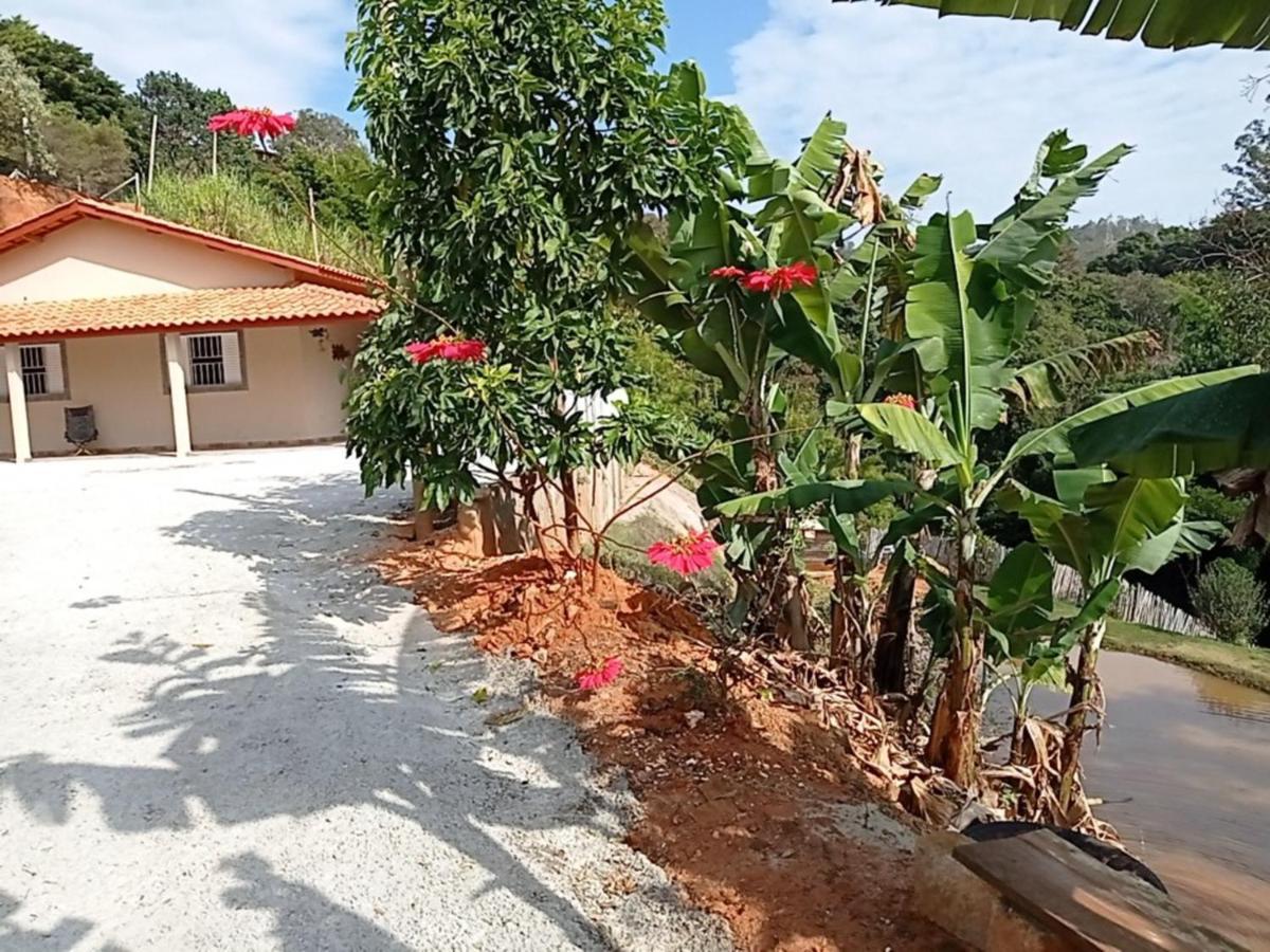 Chácara Recanto das Pedras para 10 pessoas Serra Negra  Esterno foto